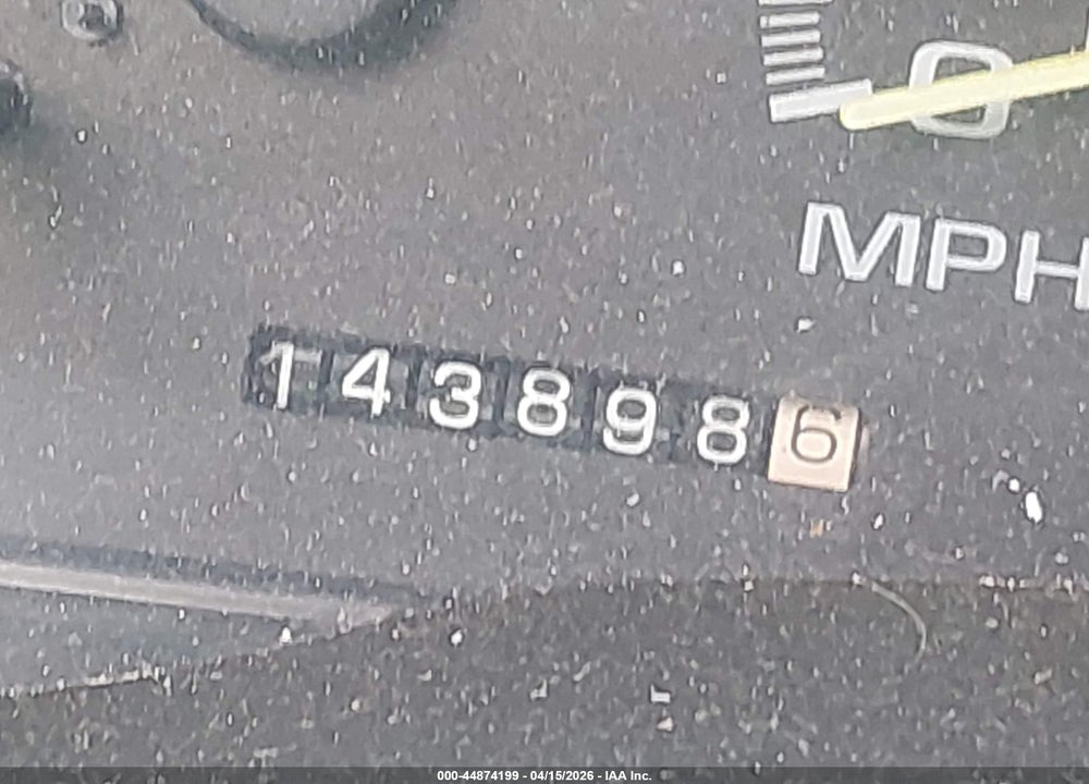 1999 GMC YUKON SLE VIN: 1GKEK13R1XJ703552
