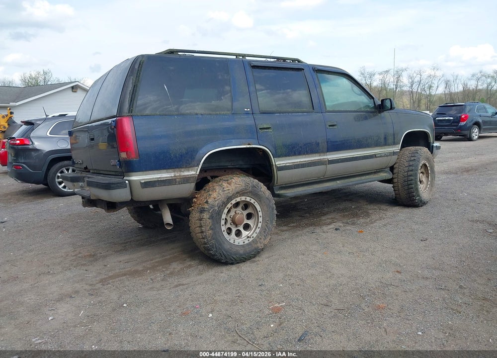 1999 GMC YUKON SLE VIN: 1GKEK13R1XJ703552
