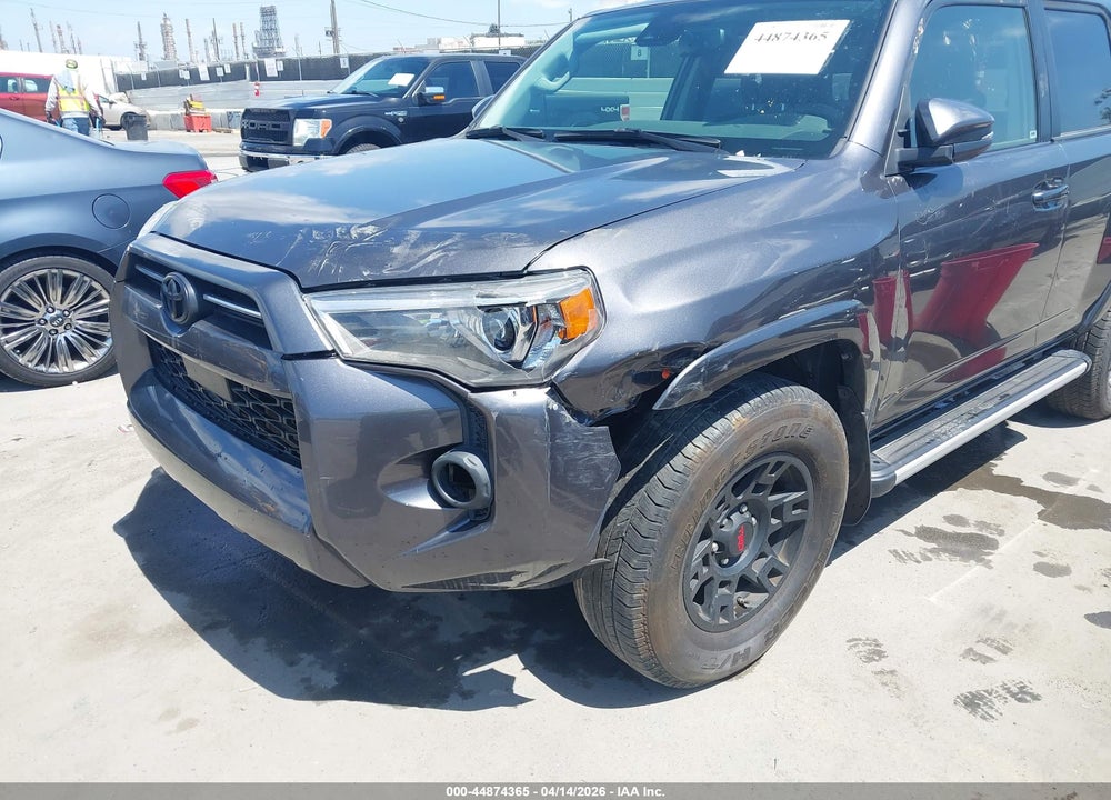 2021 TOYOTA 4RUNNER SR5 PREMIUM VIN: JTEFU5JR5M5246555