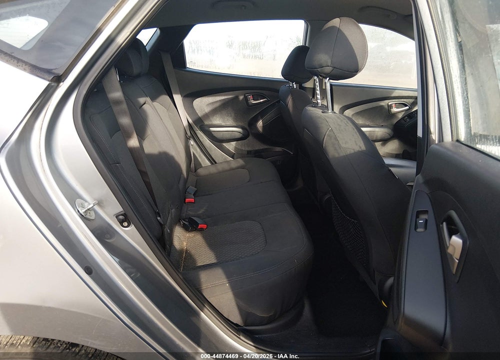 2010 HYUNDAI TUCSON GLS VIN: KM8JT3AC4AU112957