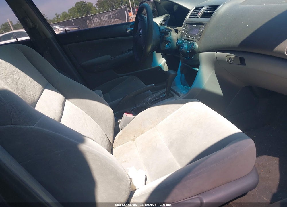 2004 HONDA ACCORD 2.4 EX VIN: 1HGCM56794A128306