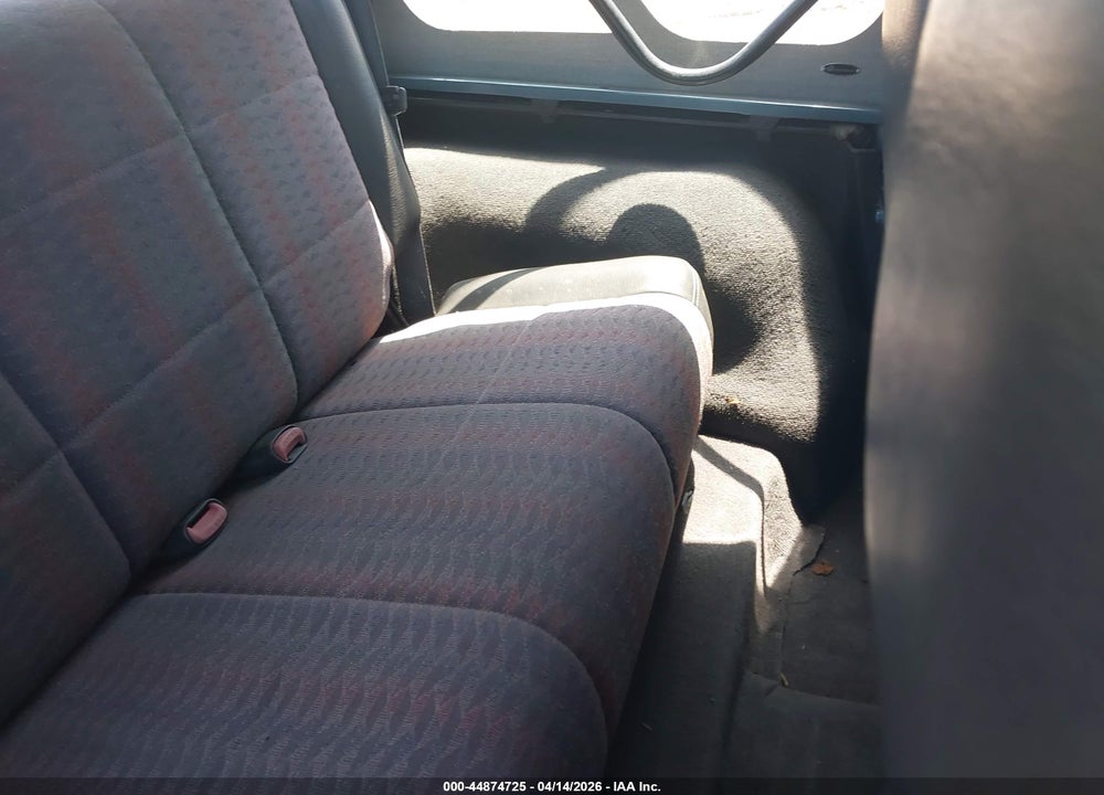 1999 JEEP WRANGLER SE VIN: 1J4FY29P2XP482951