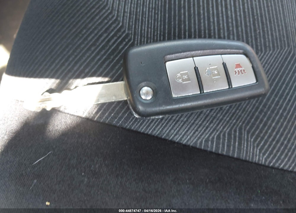 2014 NISSAN ROGUE S VIN: 5N1AT2MVXEC762119