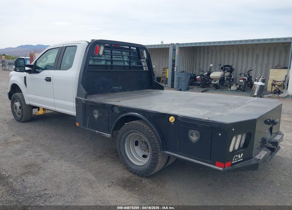 2020 FORD F-350 CHASSIS XL VIN: 1FD8X3H60LEC64170