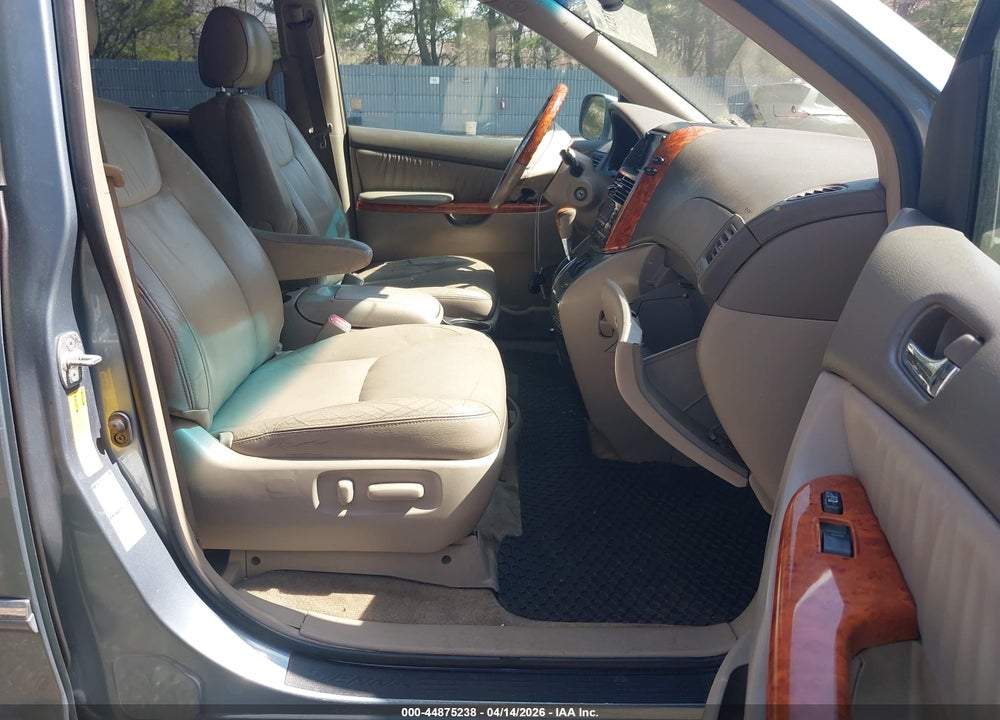 2008 TOYOTA SIENNA LIMITED VIN: 5TDBK22C98S014977