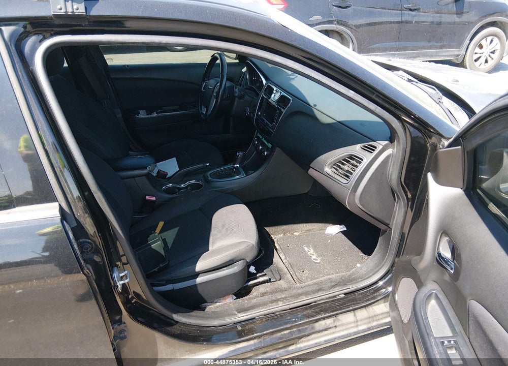 2014 CHRYSLER 200 TOURING VIN: 1C3CCBBGXEN197512
