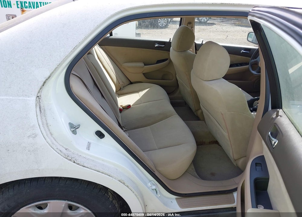 2004 HONDA ACCORD 2.4 LX VIN: 1HGCM56344A159928