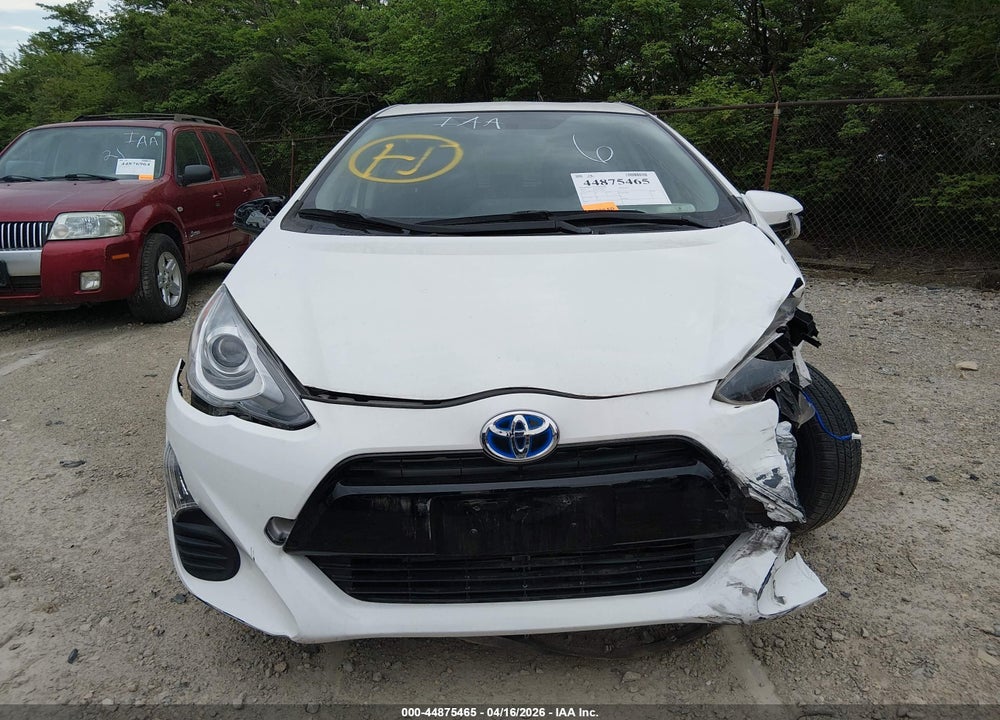 2016 TOYOTA PRIUS C TWO VIN: JTDKDTB36G1132562