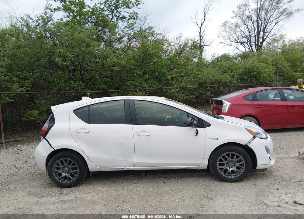 2016 TOYOTA PRIUS C TWO VIN: JTDKDTB36G1132562