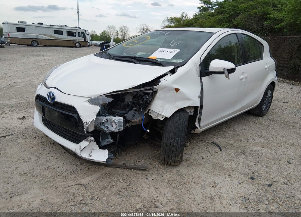 2016 TOYOTA PRIUS C TWO VIN: JTDKDTB36G1132562