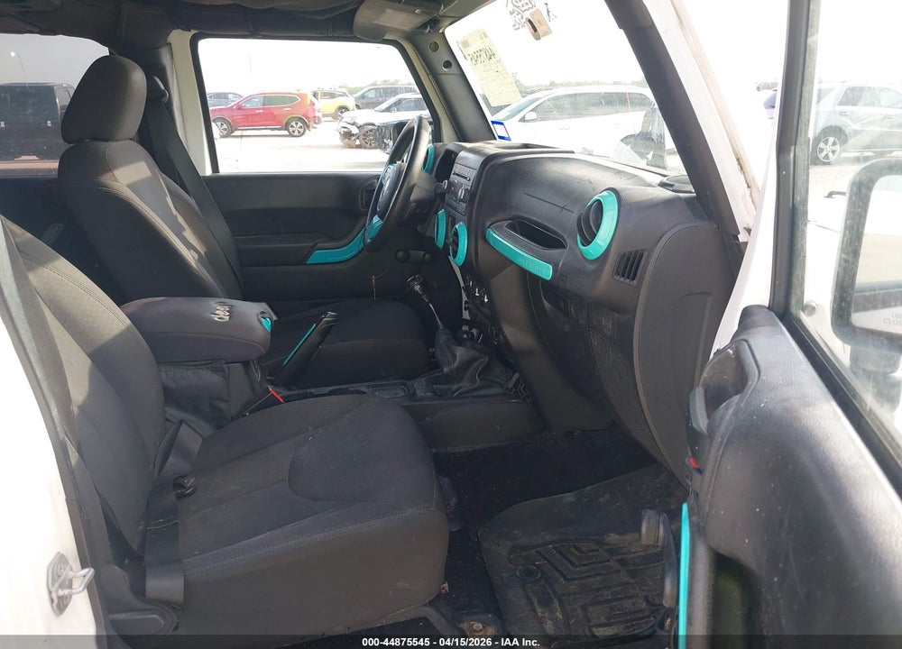 2015 JEEP WRANGLER UNLIMITED SPORT VIN: 1C4BJWDG8FL730181