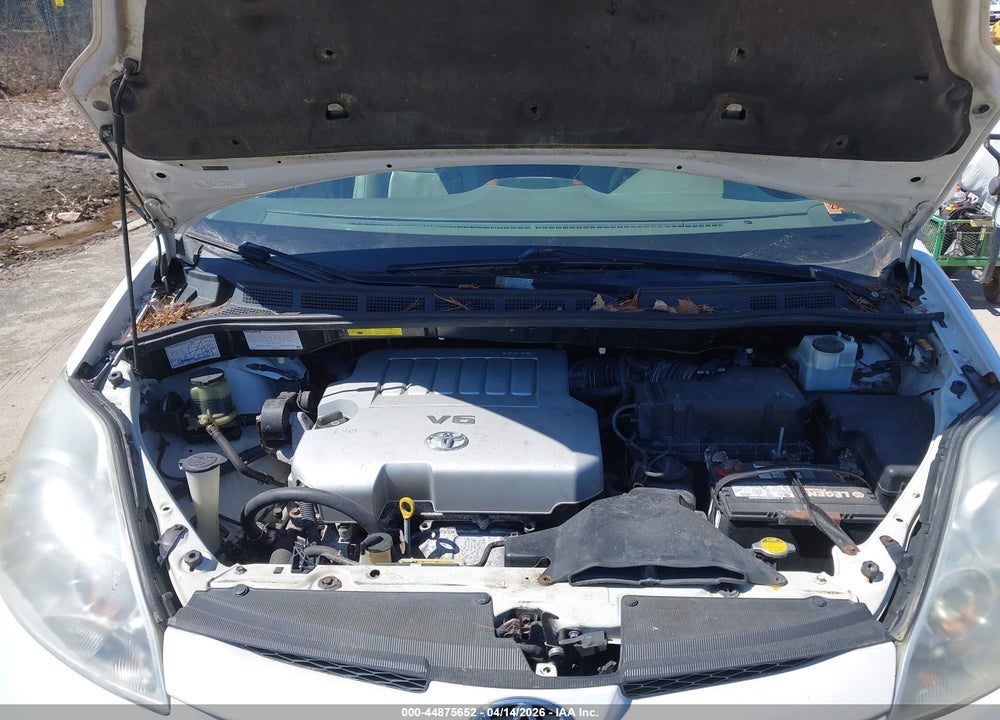 2007 TOYOTA SIENNA XLE VIN: 5TDBK22C27S008503