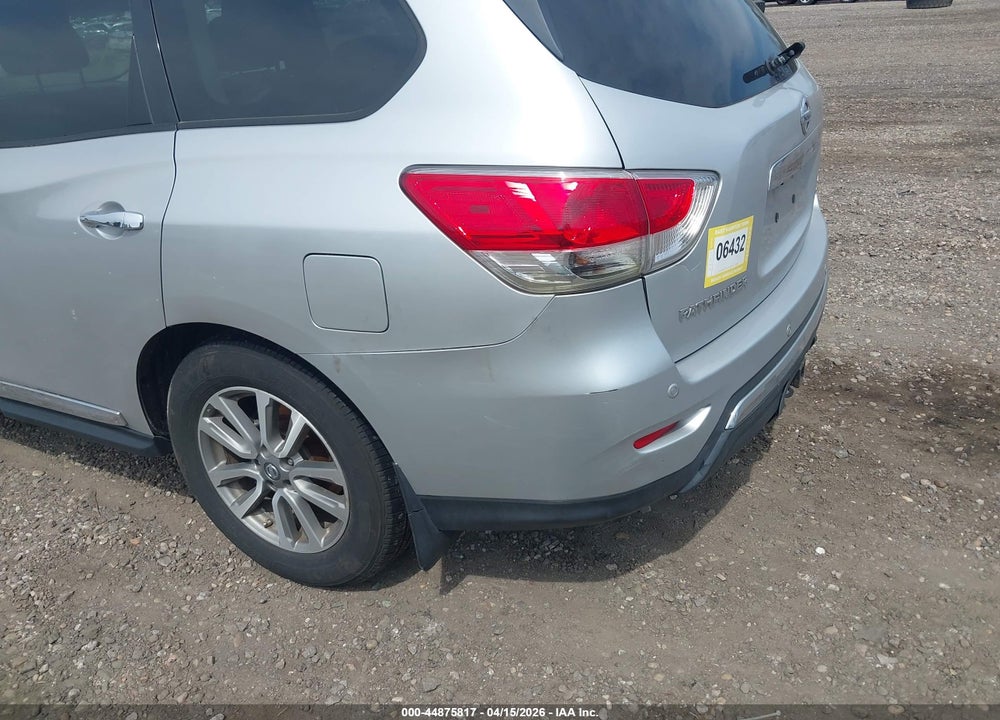 2013 NISSAN PATHFINDER SL VIN: 5N1AR2MM4DC605707