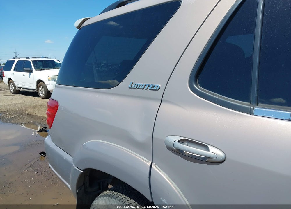 2002 TOYOTA SEQUOIA LIMITED V8 VIN: 5TDBT48AX2S075440
