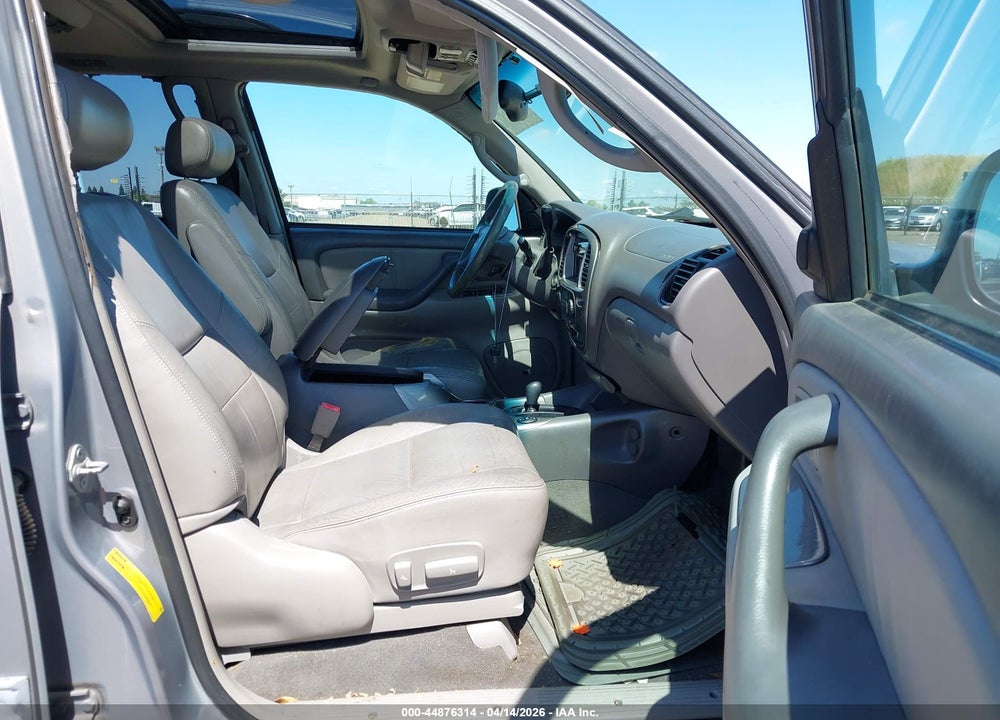 2002 TOYOTA SEQUOIA LIMITED V8 VIN: 5TDBT48AX2S075440