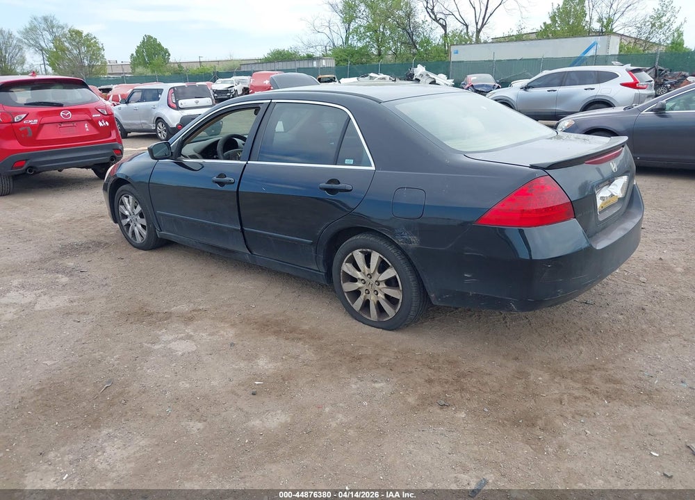 2007 HONDA ACCORD 2.4 SE VIN: JHMCM56317C012441