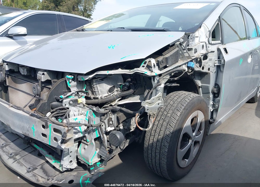 2013 TOYOTA PRIUS TWO VIN: JTDKN3DUXD1634067
