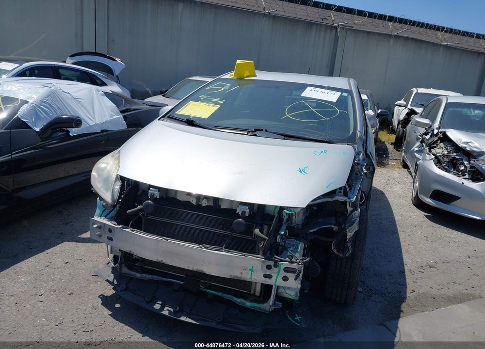 2013 TOYOTA PRIUS TWO VIN: JTDKN3DUXD1634067