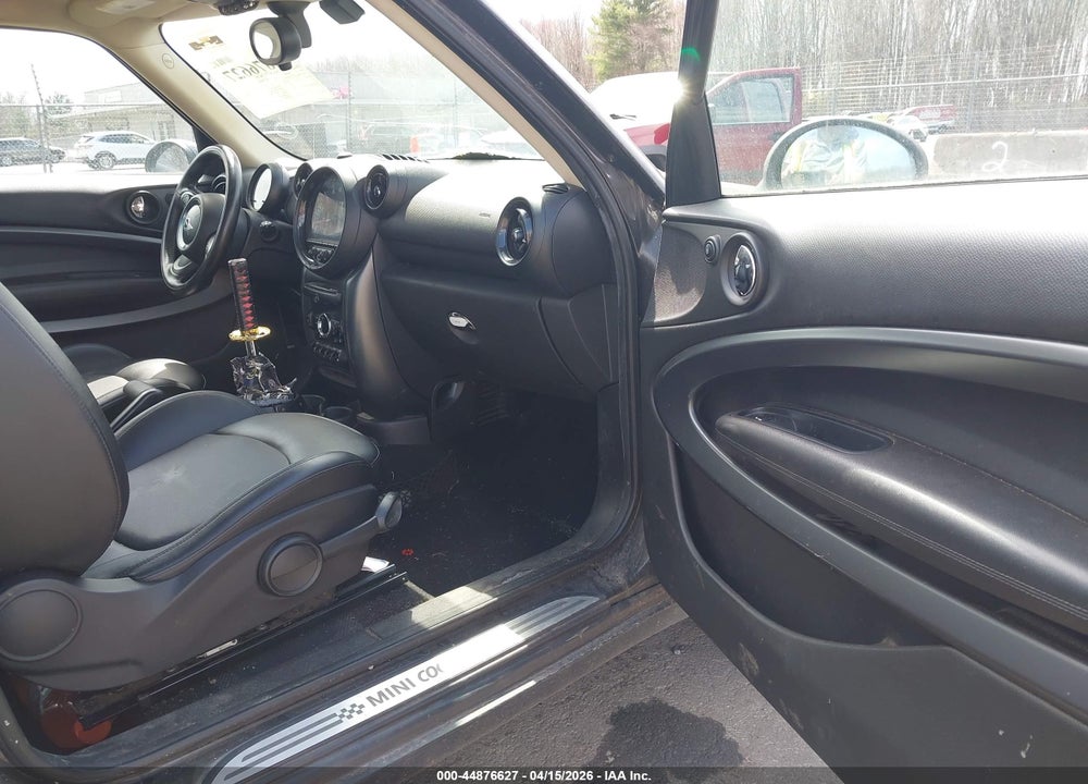 2015 MINI PACEMAN COOPER S VIN: WMWSS7C52FWN70751