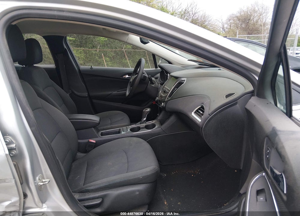2017 CHEVROLET CRUZE LT AUTO VIN: 3G1BE6SM3HS573839