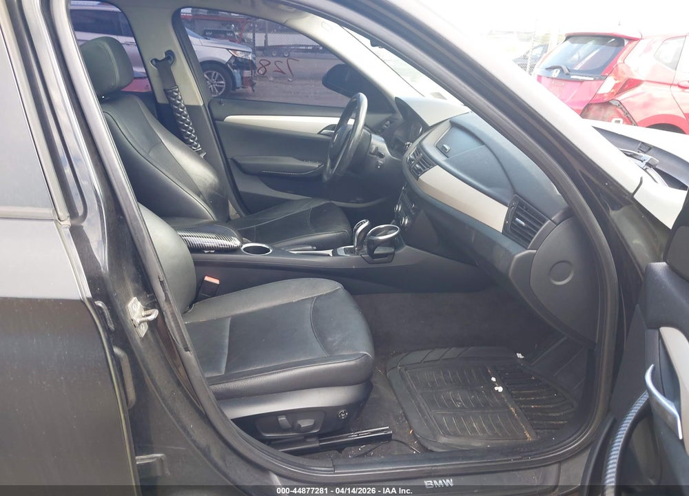 2014 BMW X1 XDRIVE28I VIN: WBAVL1C58EVY19386