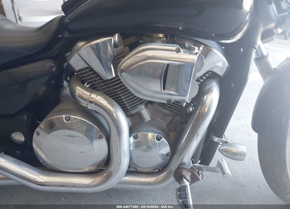 2005 HONDA VTX1300 C VIN: 1HFSC55095A100952