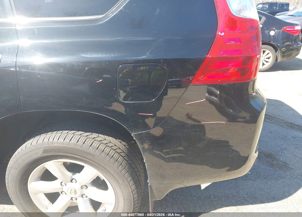 2011 LEXUS GX 460 VIN: JTJBM7FX5B5032570