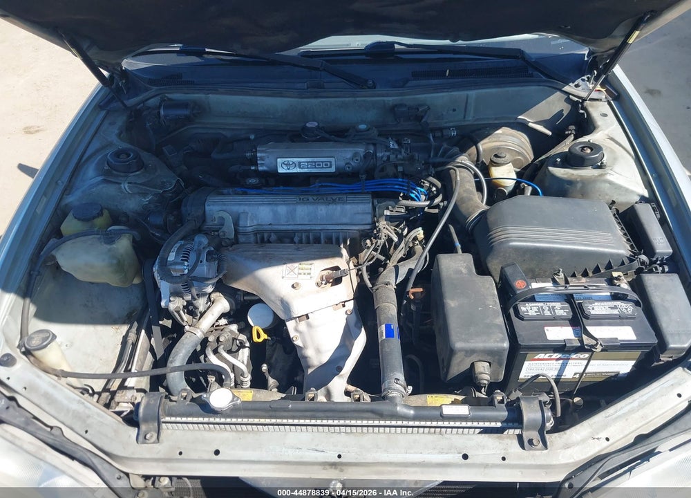 1994 TOYOTA CAMRY LE VIN: JT2SK12E0R0240639