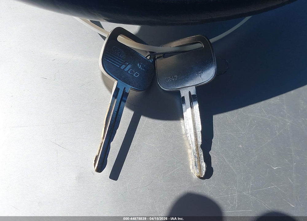 1994 TOYOTA CAMRY LE VIN: JT2SK12E0R0240639