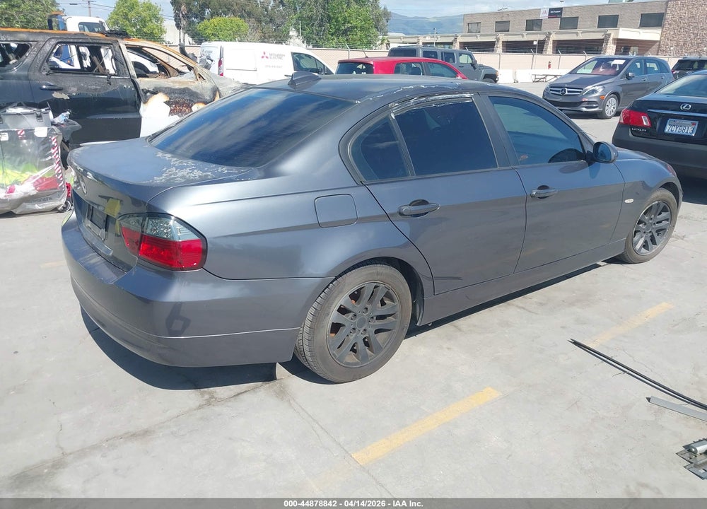 2007 BMW 328I VIN: WBAVA335X7PG51004