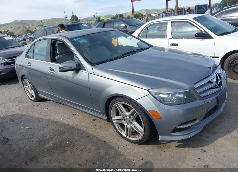 2011 MERCEDES-BENZ C 300 SPORT VIN: WDDGF5EB8BA504884