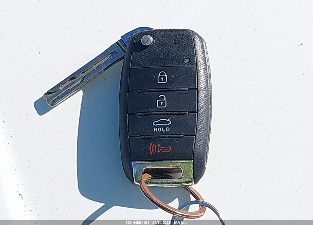2015 KIA OPTIMA LX VIN: KNAGM4A79F5536332