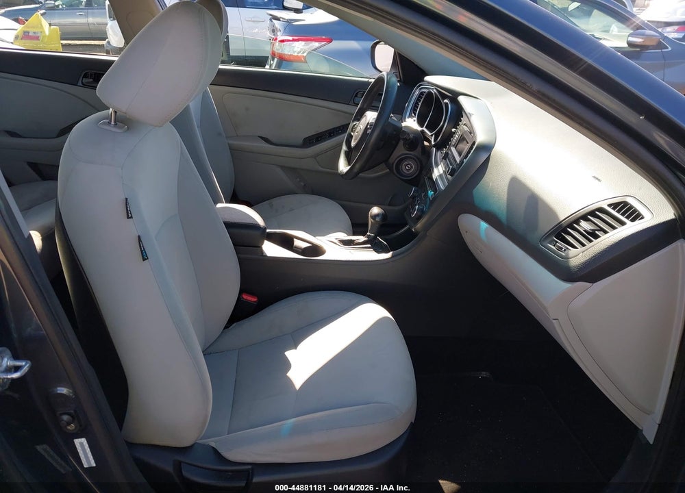 2015 KIA OPTIMA LX VIN: KNAGM4A79F5536332