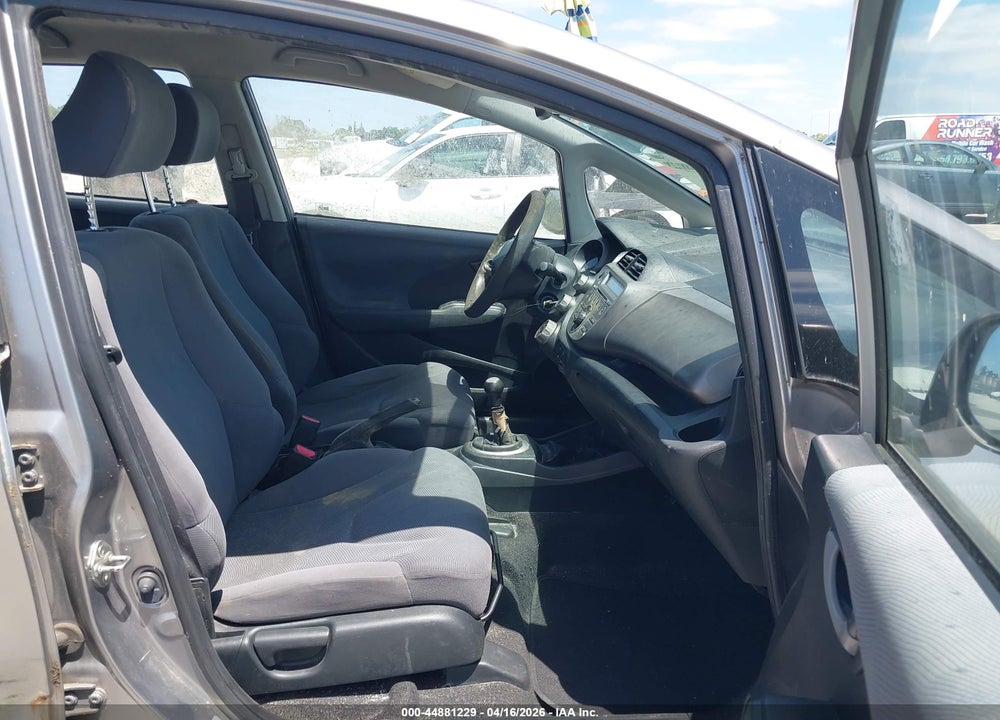 2009 HONDA FIT VIN: JHMGE87289S069704