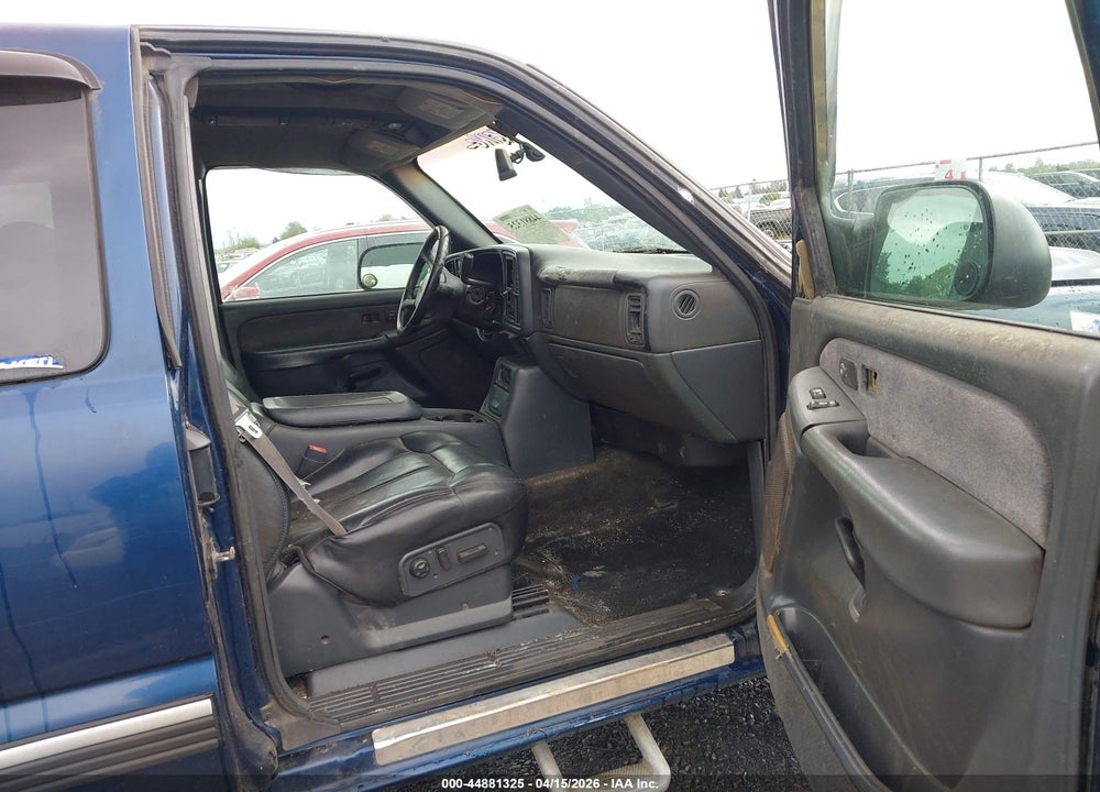 2002 CHEVROLET SILVERADO 2500HD LT VIN: 1GCHK29122E106220