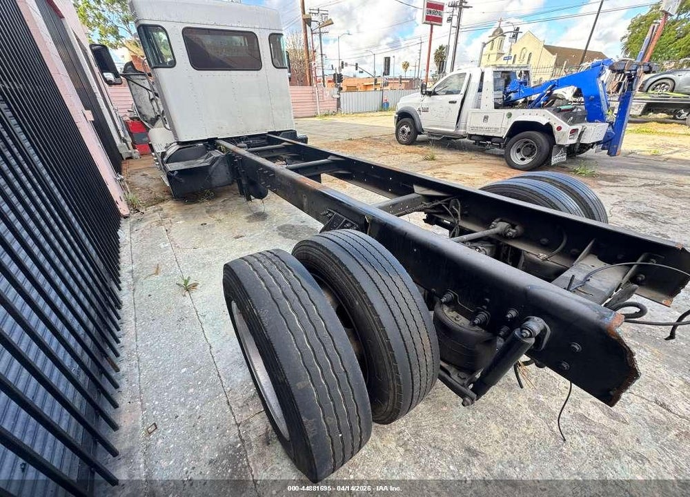 2013 KENWORTH CONSTRUCTION T270 VIN: 2NKHHM6H3DM364677