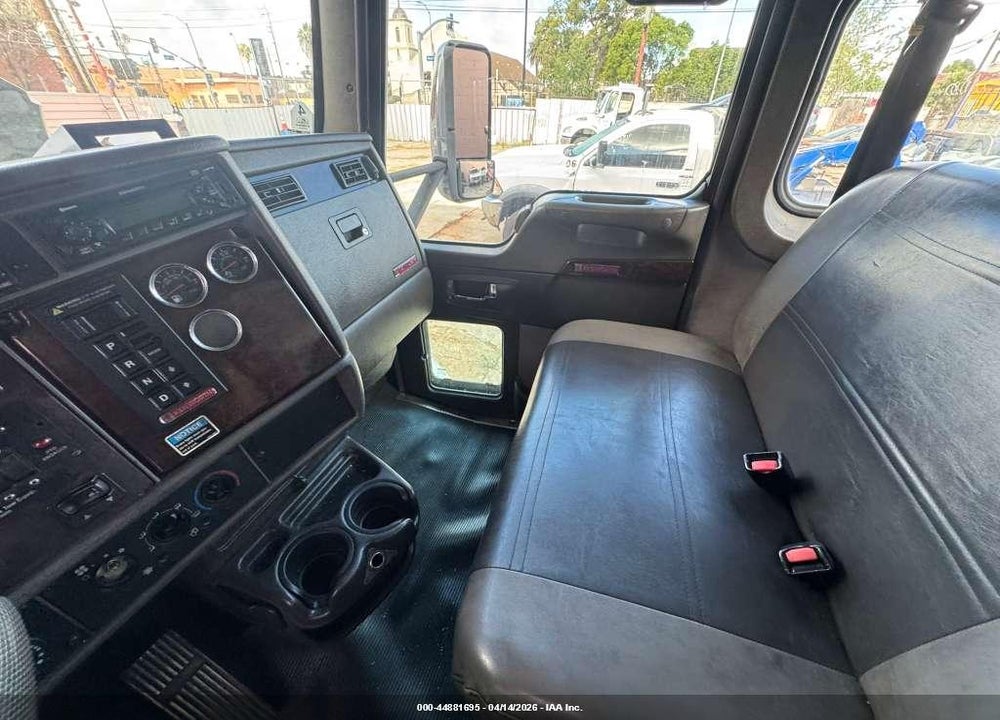 2013 KENWORTH CONSTRUCTION T270 VIN: 2NKHHM6H3DM364677