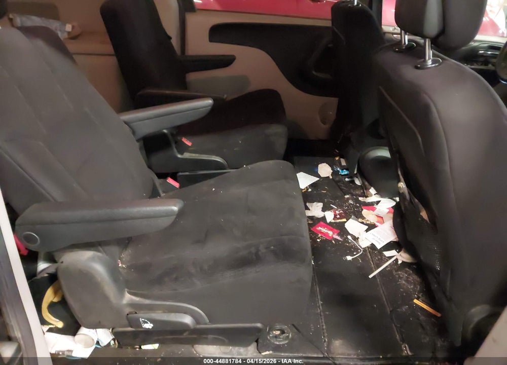 2011 DODGE GRAND CARAVAN MAINSTREET VIN: 2D4RN3DG8BR674040