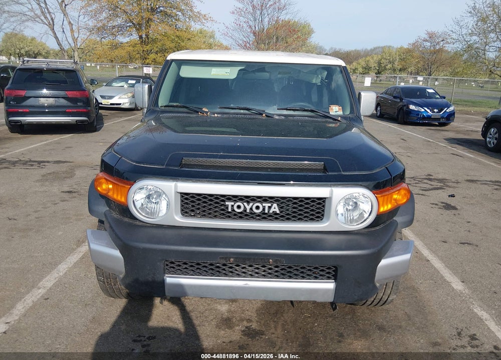 2007 TOYOTA FJ CRUISER VIN: JTEBU11F070061070