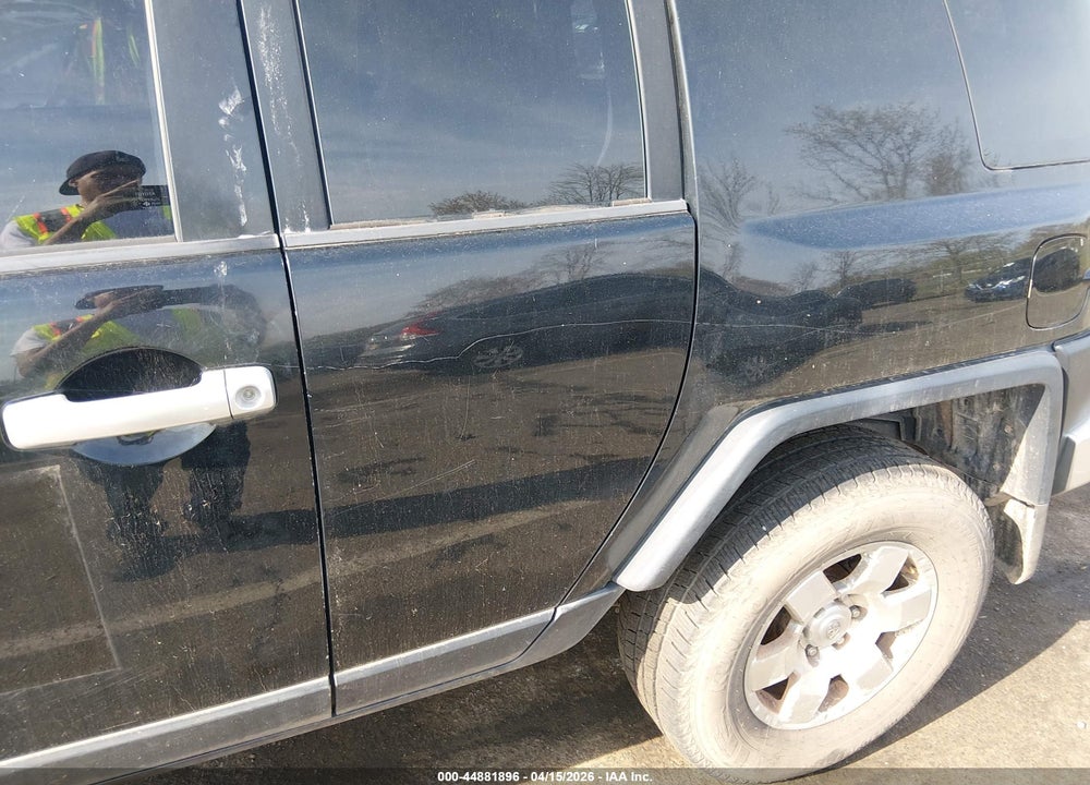 2007 TOYOTA FJ CRUISER VIN: JTEBU11F070061070