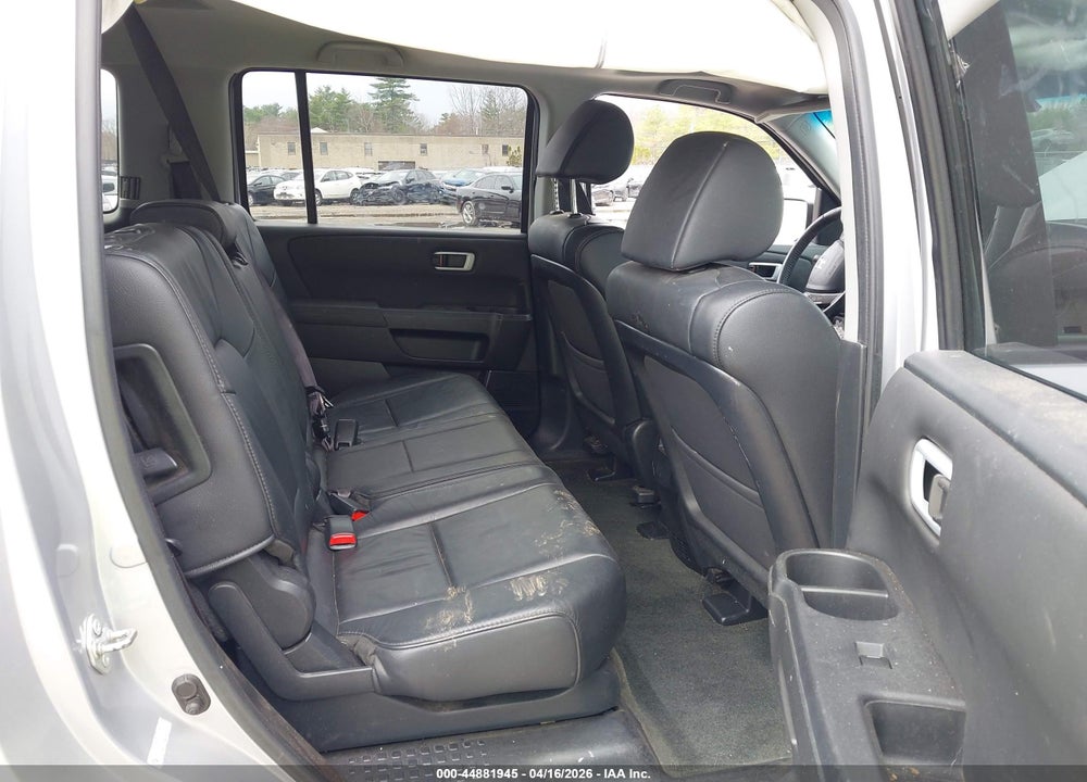 2015 HONDA PILOT EX-L VIN: 5FNYF4H54FB046837