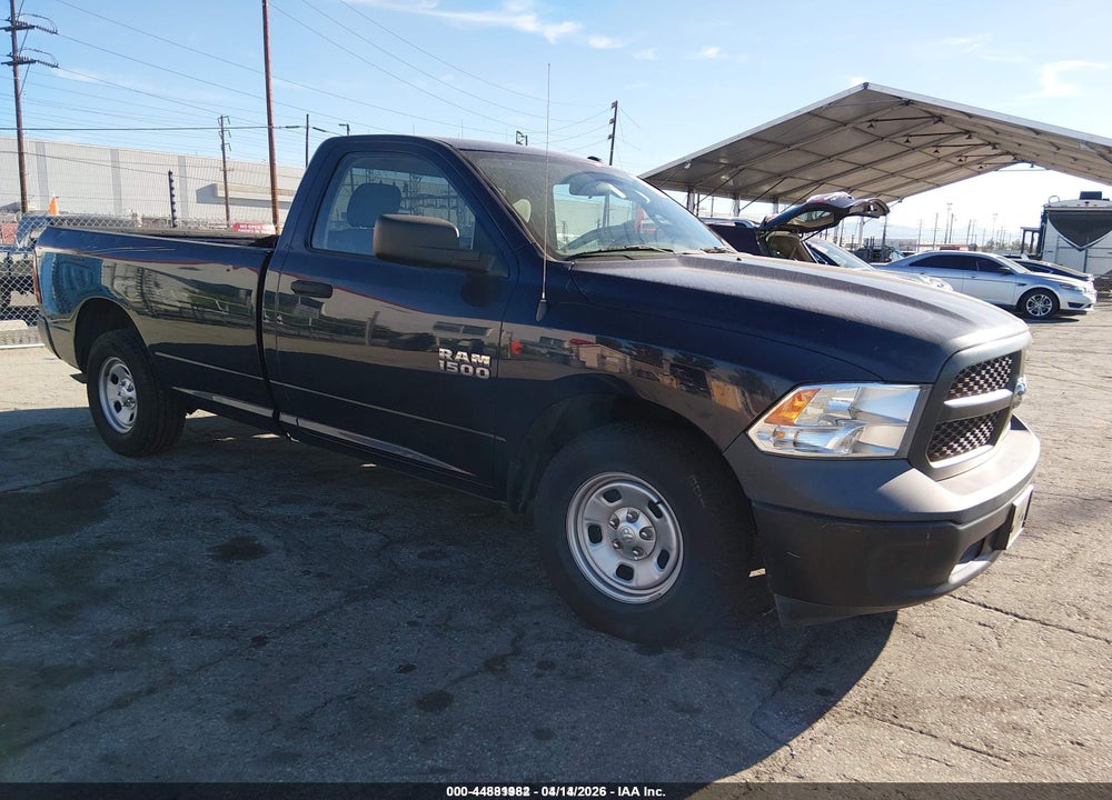 2018 RAM 1500 TRADESMAN  4X2 8' BOX VIN: 3C6JR6DG8JG323589