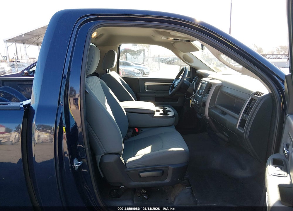 2018 RAM 1500 TRADESMAN  4X2 8' BOX VIN: 3C6JR6DG8JG323589