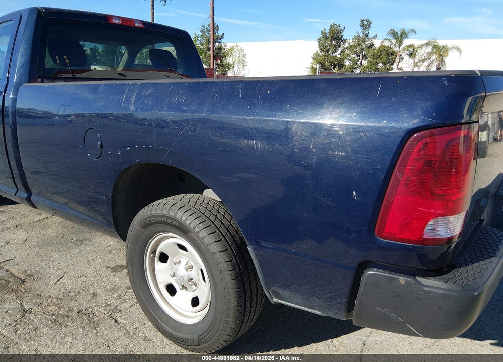2018 RAM 1500 TRADESMAN  4X2 8' BOX VIN: 3C6JR6DG8JG323589