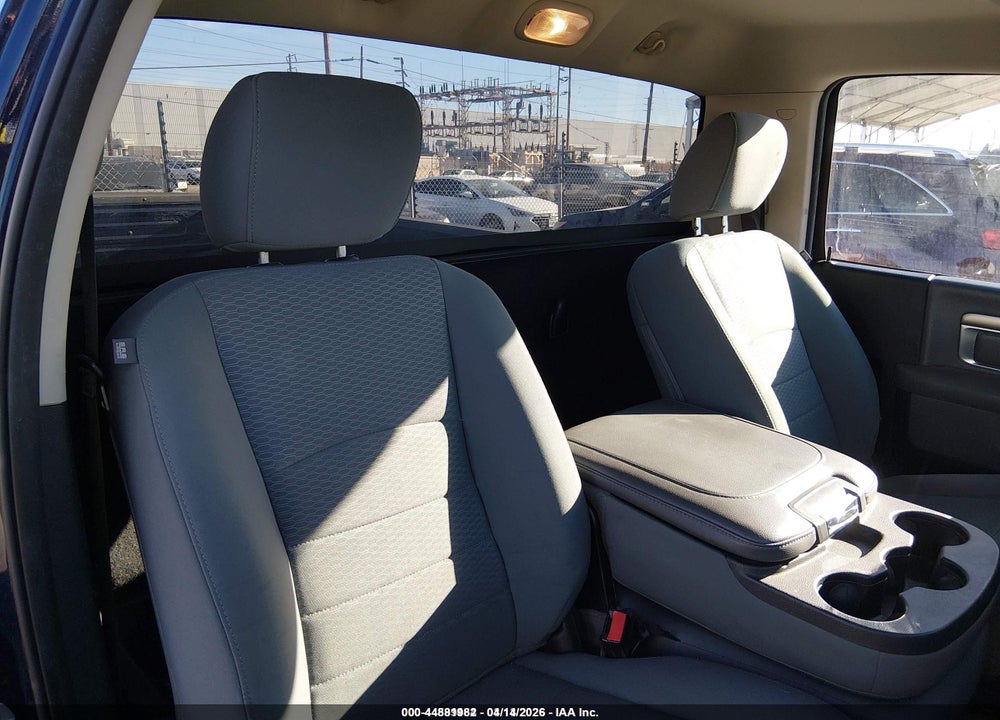 2018 RAM 1500 TRADESMAN  4X2 8' BOX VIN: 3C6JR6DG8JG323589