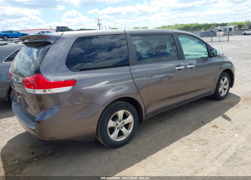 2012 TOYOTA SIENNA LE 8 PASSENGER VIN: 5TDKA3DC5CS015719