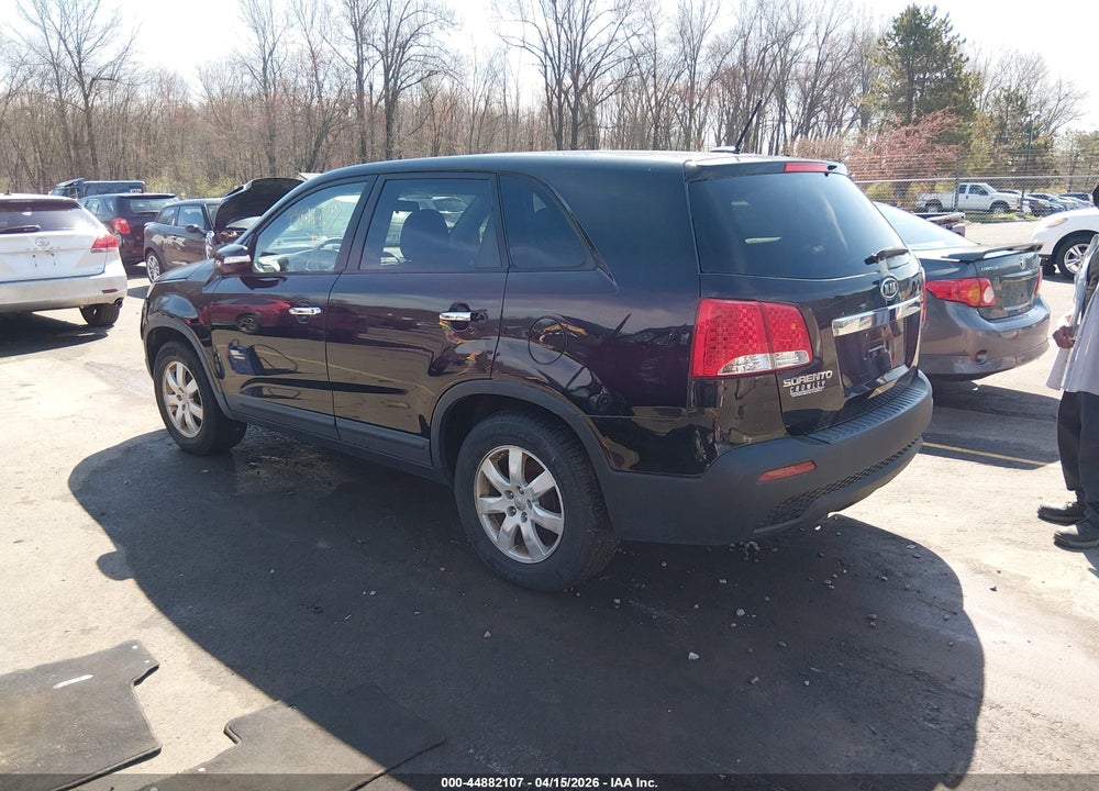 2013 KIA SORENTO LX VIN: 5XYKT3A16DG325454