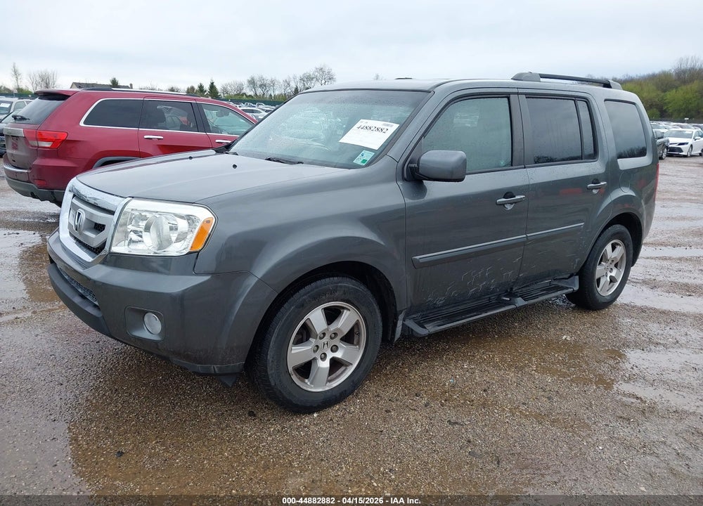 2011 HONDA PILOT EX-L VIN: 5FNYF3H6XBB009403