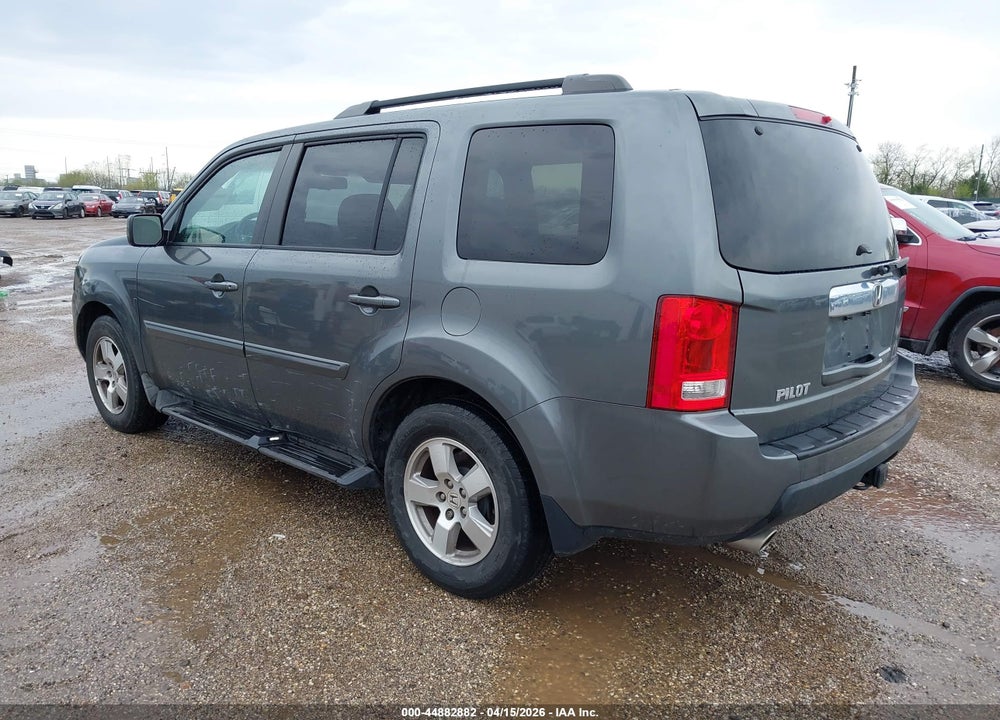 2011 HONDA PILOT EX-L VIN: 5FNYF3H6XBB009403