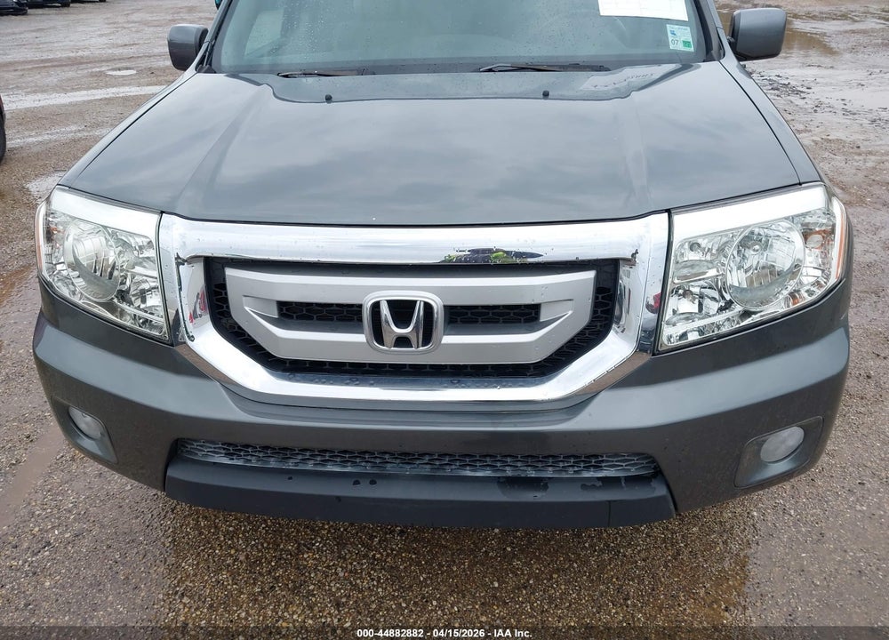 2011 HONDA PILOT EX-L VIN: 5FNYF3H6XBB009403